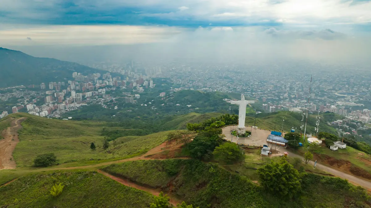 Enviar dinero a Cali, Colombia