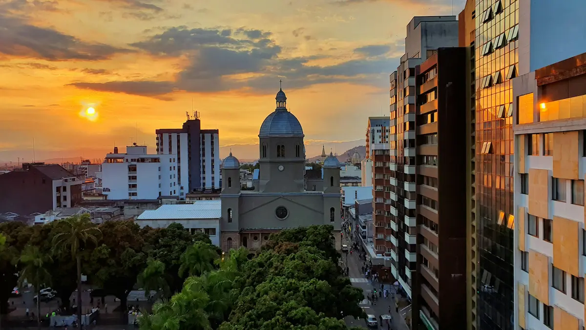 Enviar dinero a Pereira, Colombia